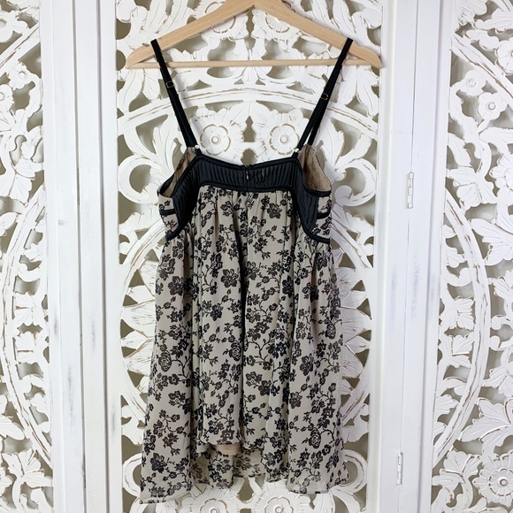 Line and dot Floral Sheer Babydoll Dress - Picture 5 of 8